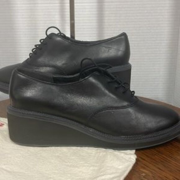 Camper Magna | Black Oxford Wedge - Picture 2 of 4